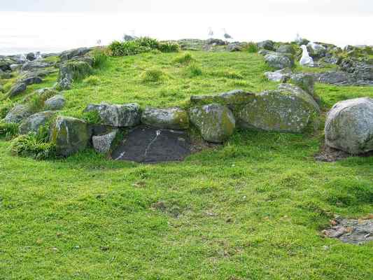 Race Rocks burial cairn